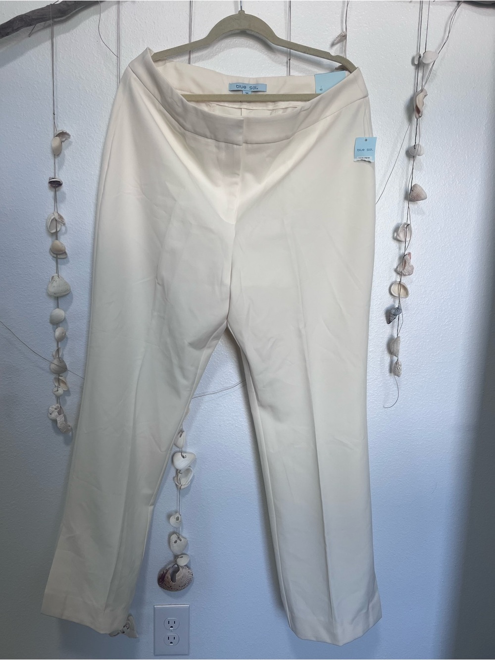 Blue Sol NWT Cream Off-White Straight Leg Dress Pants Size 16⁠